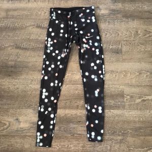 Black polka-dot Nike leggings